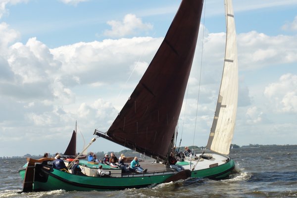 media_919_571067_w600_h400_crop